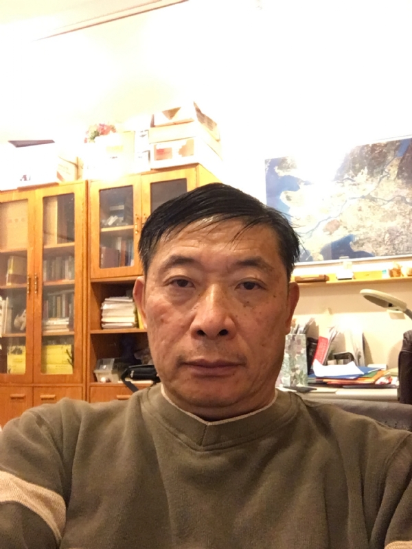 勤劳大力牛的第一张照片--河南父母相亲团